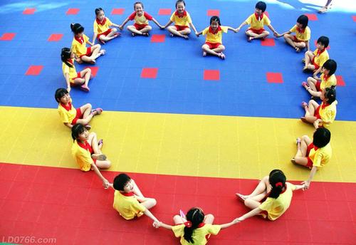 未來5年幼師就業前景怎么樣有前途嗎?幼師職業的優勢和劣勢揭秘