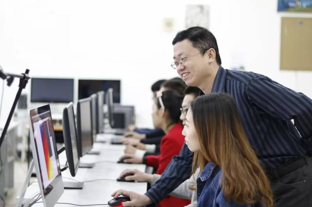 數字媒體應用技術學什么的前景如何?數字媒體技術的應用領域哪些
