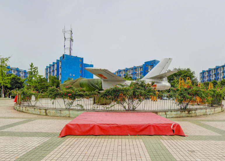 電子科技大學(xué)成都學(xué)院是幾本公辦還是民辦?具體地址在哪學(xué)費多少